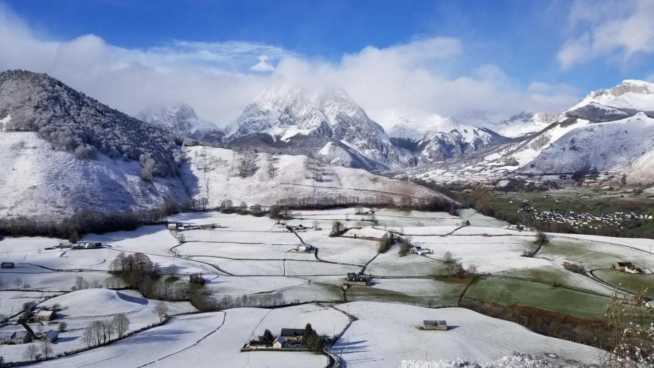 Gite De Montagne Du Plateau De Lhers- Accueil Randonneurs Accous Zewnętrze zdjęcie