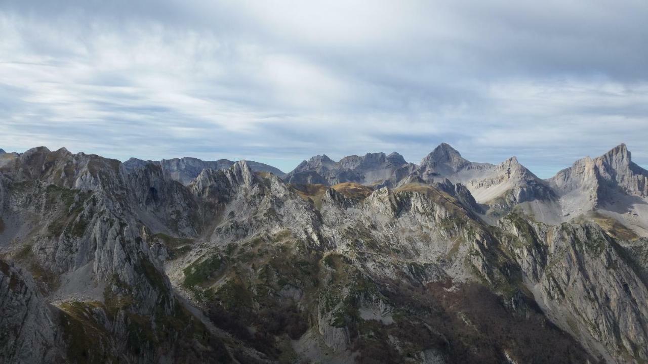 Gite De Montagne Du Plateau De Lhers- Accueil Randonneurs Accous Zewnętrze zdjęcie