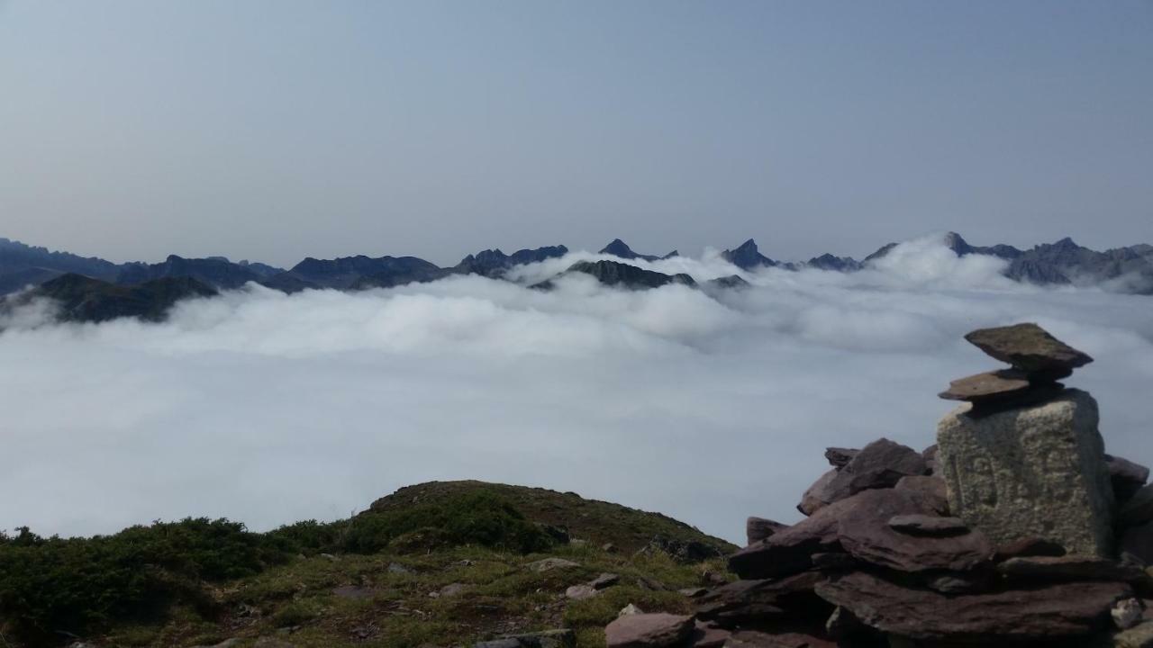 Gite De Montagne Du Plateau De Lhers- Accueil Randonneurs Accous Zewnętrze zdjęcie